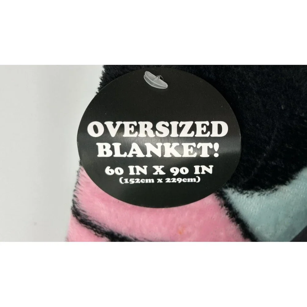 NOGGINZ Disney Minnie Mouse Pillow And Blanket Gift Set, large 60”x90” BRAND NEW